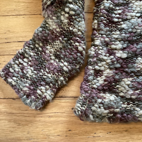 Beautiful vintage cowl neck sweater, purple/green/tan variegated acrylic… - Picture 3 of 10